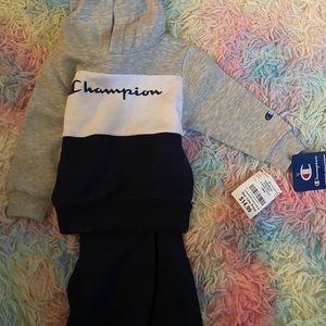 Infant Size 12 Months NWT Champions Outfit